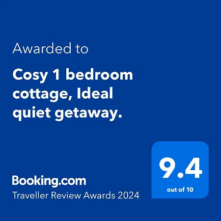Cosy 1 Bedroom Cottage, Ideal Quiet Getaway. *