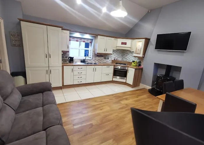 Cosy 1 Bedroom Cottage, Ideal Quiet Getaway. Feriehus Creeslough