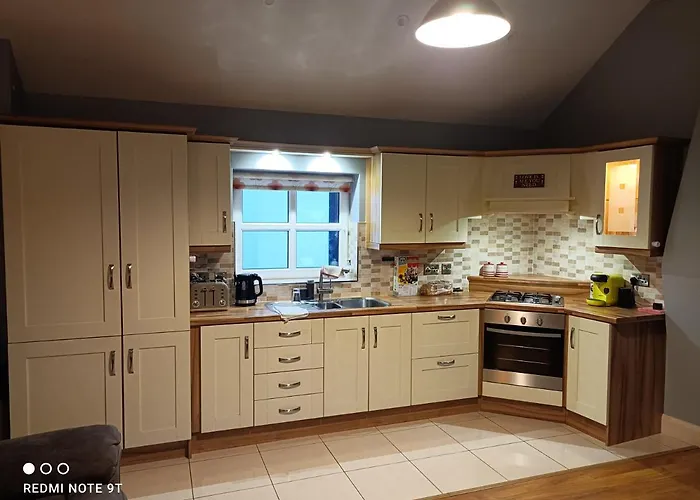 Cosy 1 Bedroom Cottage, Ideal Quiet Getaway. * Creeslough