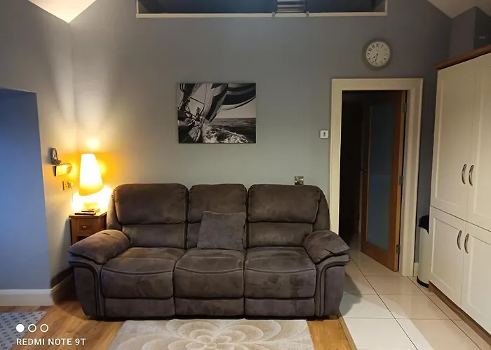 Cosy 1 Bedroom Cottage, Ideal Quiet Getaway. * Creeslough